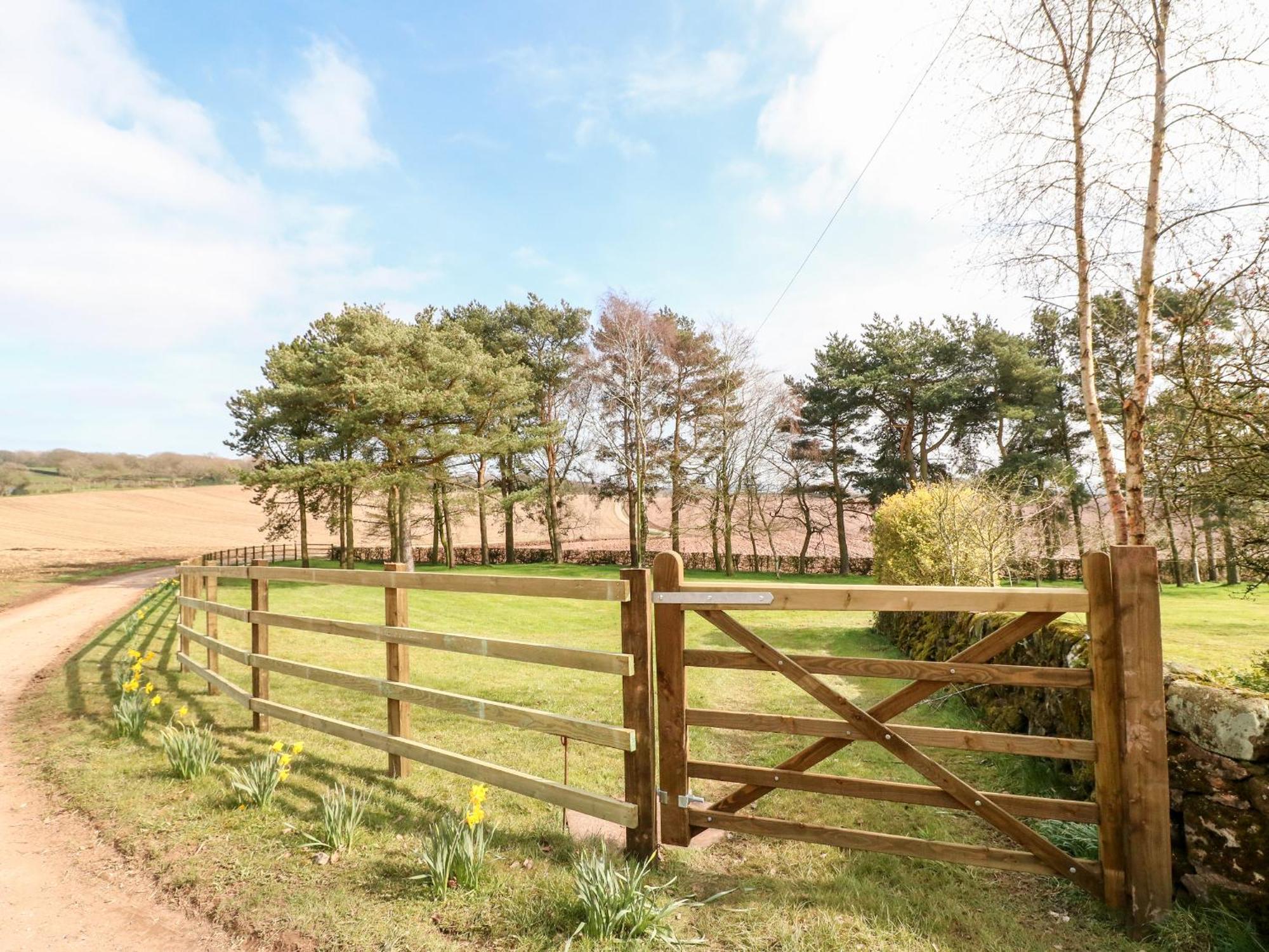 Fields Farm Villa Draycott in the Moors Exteriör bild