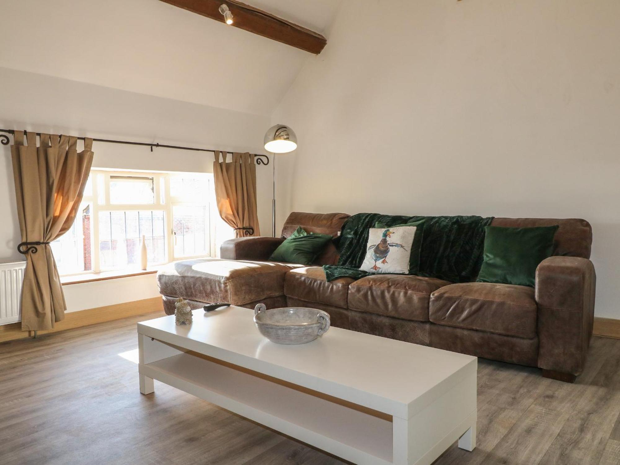 Fields Farm Villa Draycott in the Moors Exteriör bild