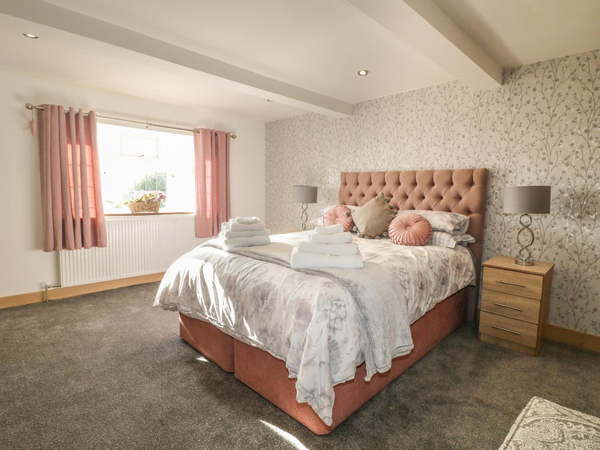 Fields Farm Villa Draycott in the Moors Exteriör bild